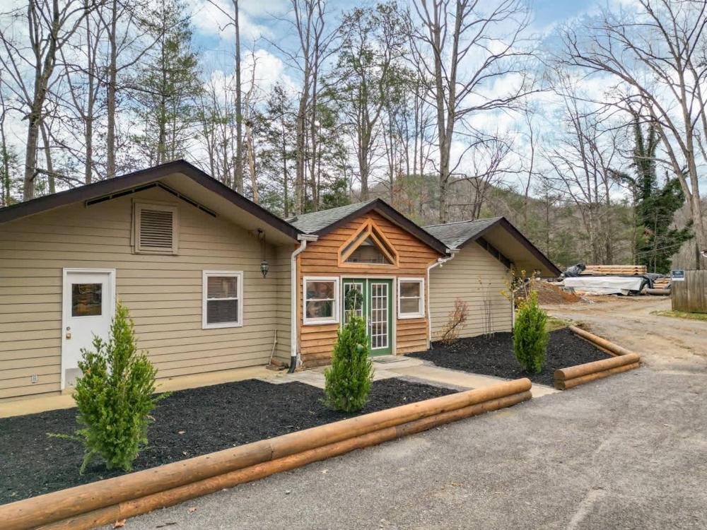 Shady Woods Cabin